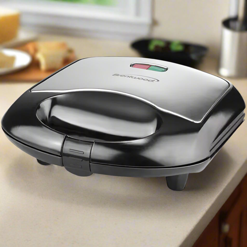 750 W Black Nonstick Compact Dual Sandwich Maker