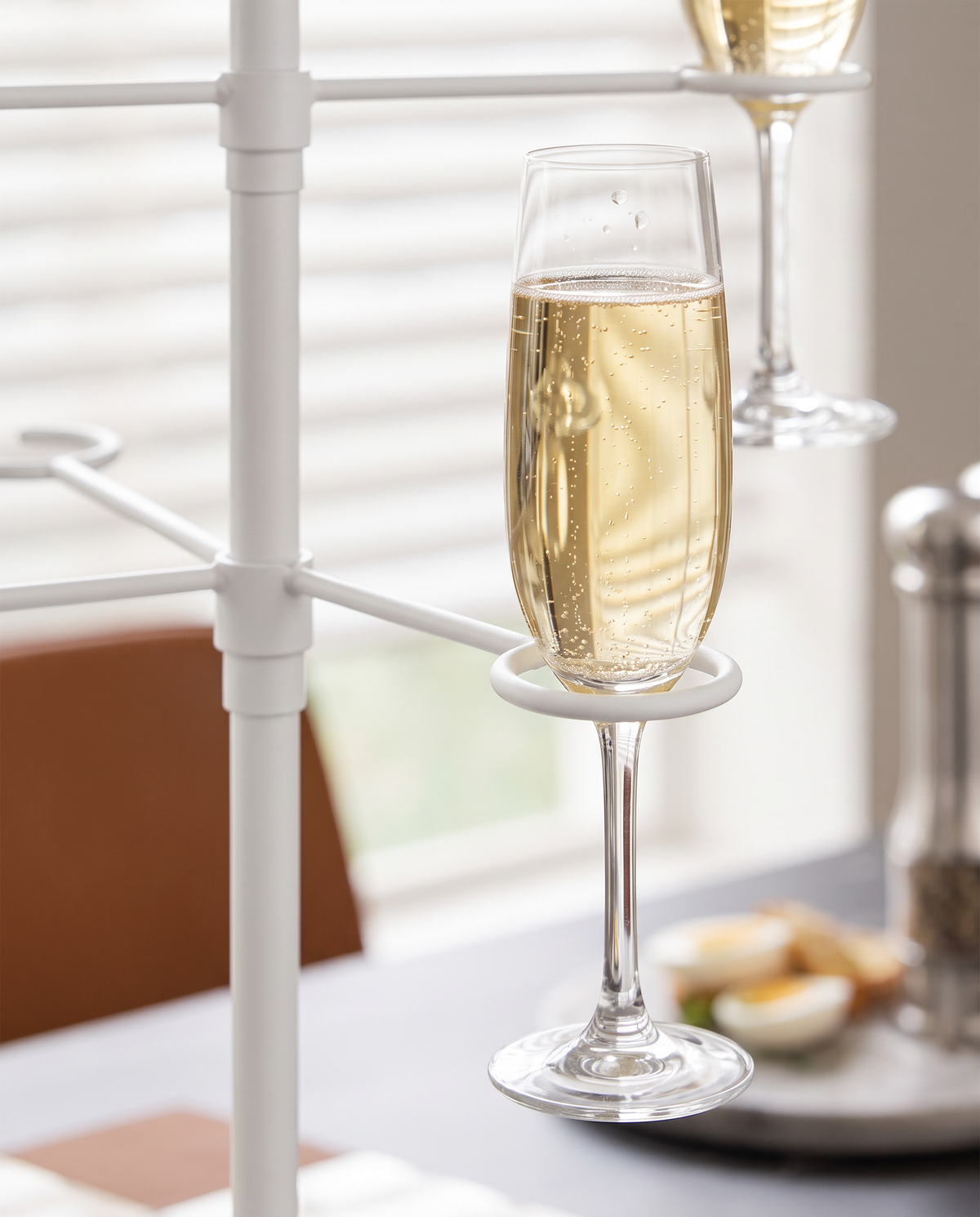 Champagne Tower - White - Close Up Glass on Ring